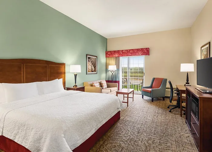 Hampton Inn & Suites Outer Banks/Corolla