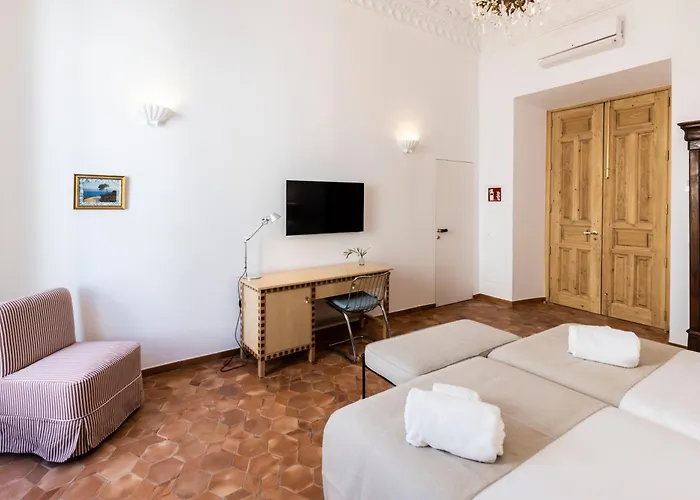 Casa Pizarro Hotel
