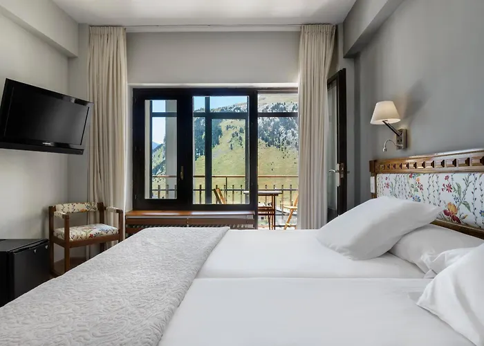 Hotel Edelweiss Candanchu