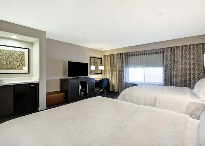 Hampton Inn&Suites Los Angeles Burbank Airport