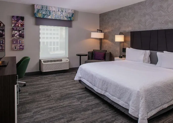 Hampton Inn & Suites Winston-Salem Downtown