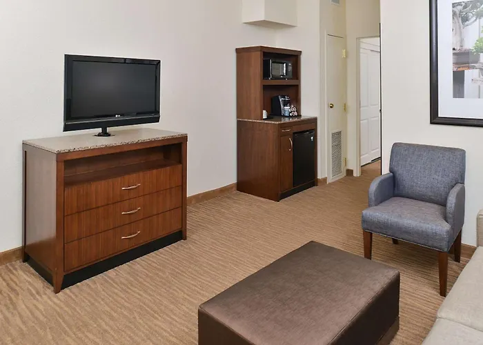 Hilton Garden Inn Addison