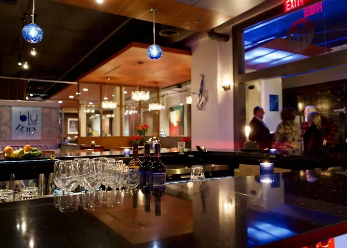 Blu-Tique, Akron, A Tribute Portfolio Hotel