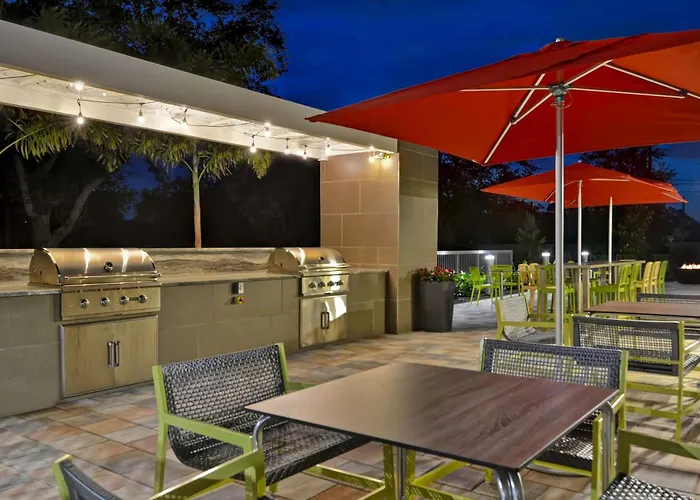 Home2 Suites By Hilton Naples I-75 Pine Ridge Road