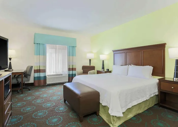 Hampton Inn & Suites Wheeling - The Highlands