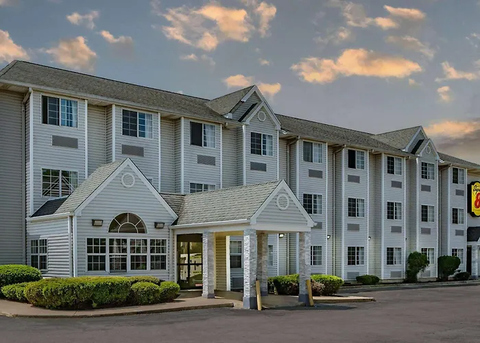 Super 8 By Wyndham Joliet