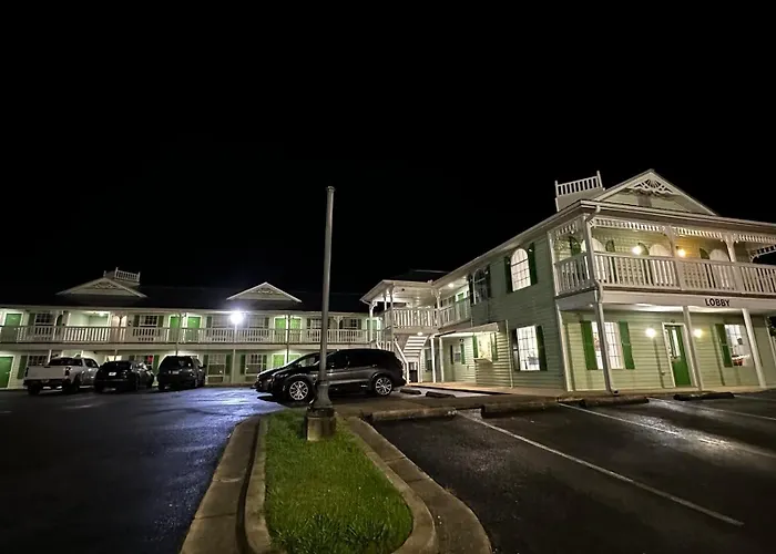 Key West Inn - Chatsworth