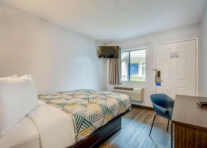 Motel 6-Marina, Ca - Monterey
