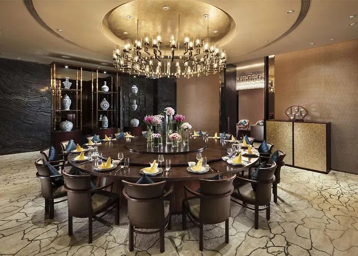 Hilton Guangzhou Tianhe: Canton Fair Shuttle & Registration