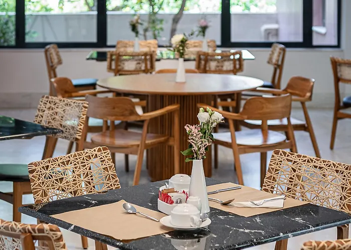 Avra City Boutique Hotel