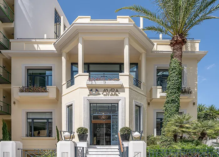 Avra City Boutique Hotel