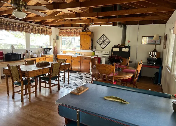 Rolling Brook Inn