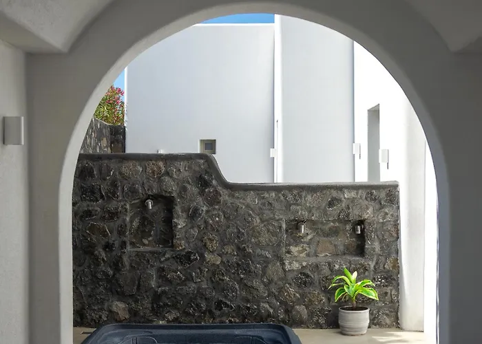 Danae Suites Santorini