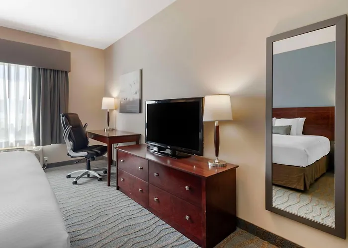 Best Western Rocky Mountain House Inn & Suites