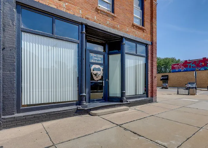 Cozy Abode In Historic Yankton - Heart Of The City