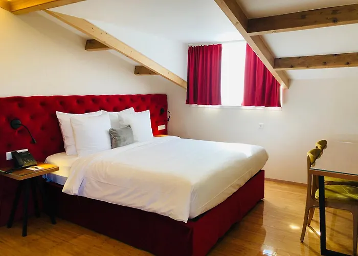 Chasse Residency Hotel