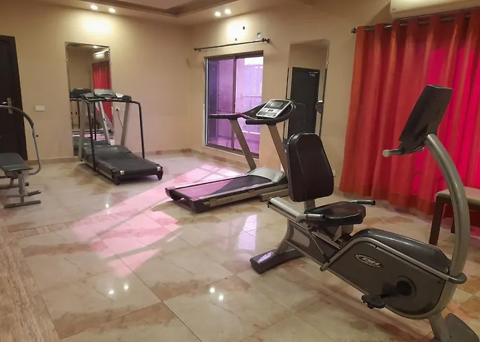 Grand Regent Hotel And Suites