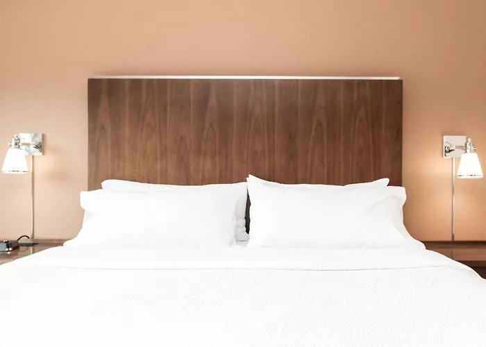 Four Points By Sheraton Kelowna Airport