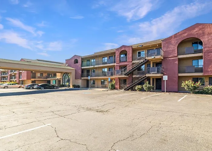 Budget Inn And Suites Stockton Yosemite