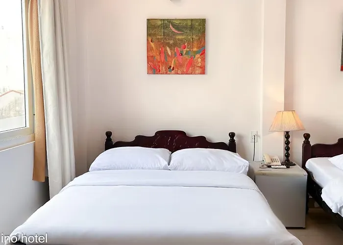 Hue Nino Hotel