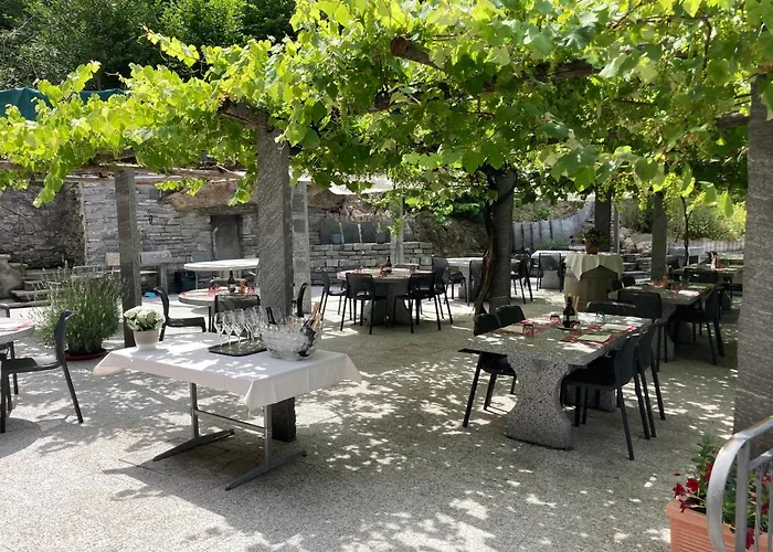Hotel Ristorante Grotto Serta