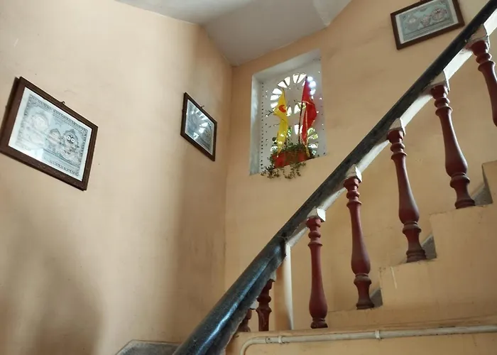 Divine View - 1 Bhk Ac - Swarna Bhavan
