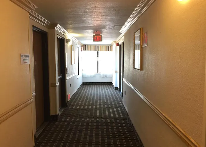 Pleasant Hill Inn