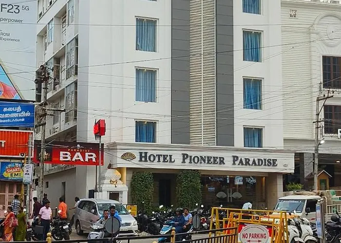 Hotel Pioneer Paradise