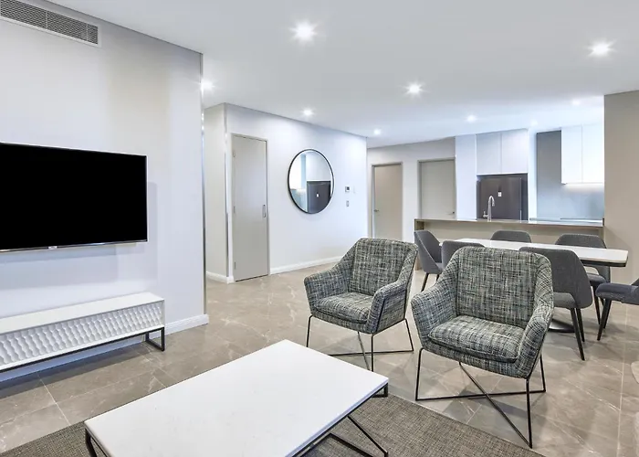 Meriton Suites George Street, Parramatta