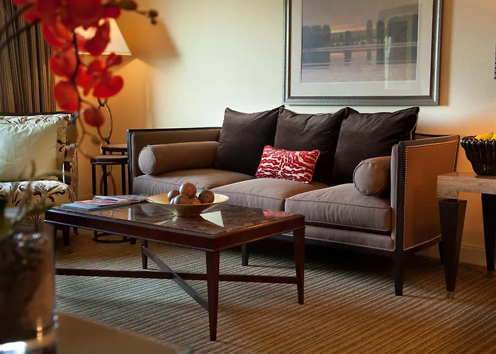 The Paramount Hotel Portland