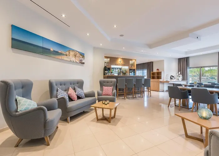 Caneiros Luxury House & Suites