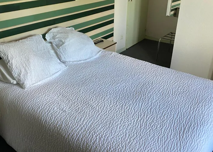 Hotel-Restaurant Les Trois Maures