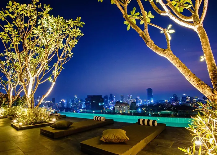 Glow Park Hotel Grand Royal Palace