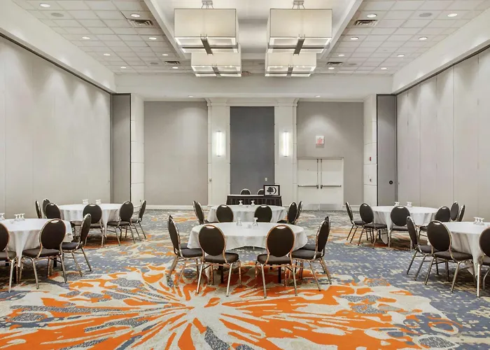 Doubletree By Hilton Little Rock