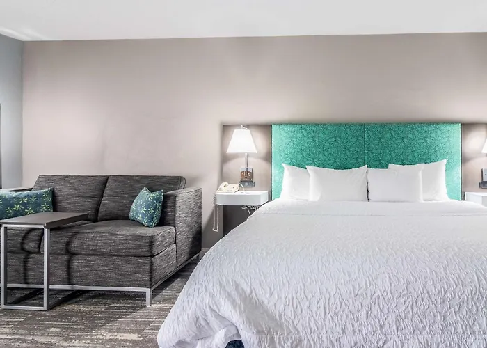Hampton Inn Youngstown-North
