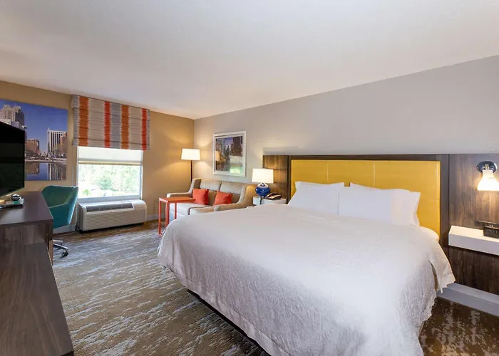 Hampton Inn & Suites Raleigh Cary Lenovo Center