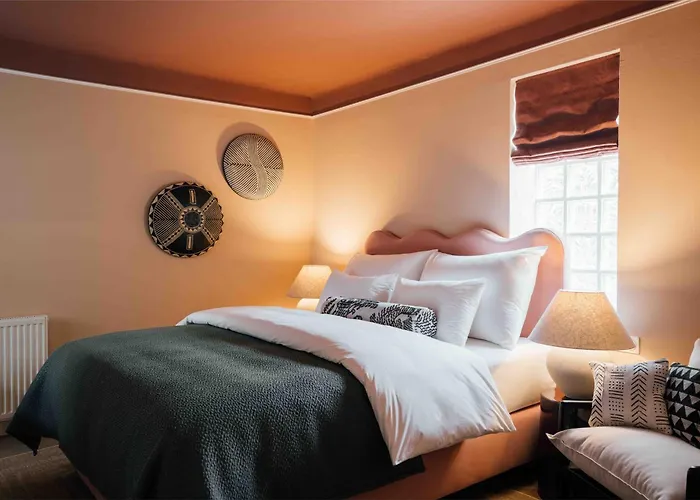 Clemonte Hotel - Your Reception-Less Boutique Hideaway