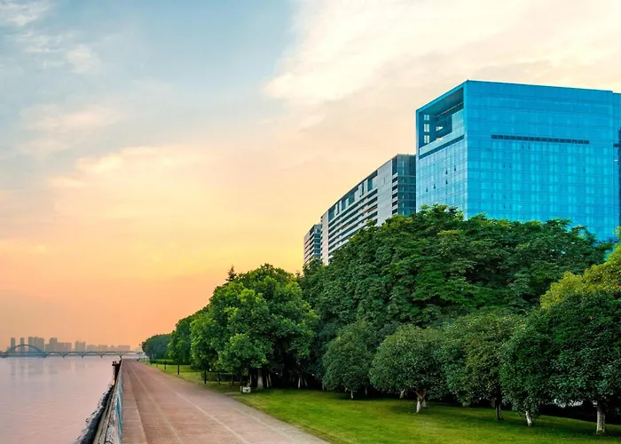 The Azure Qiantang, A Luxury Collection Hotel, Hangzhou