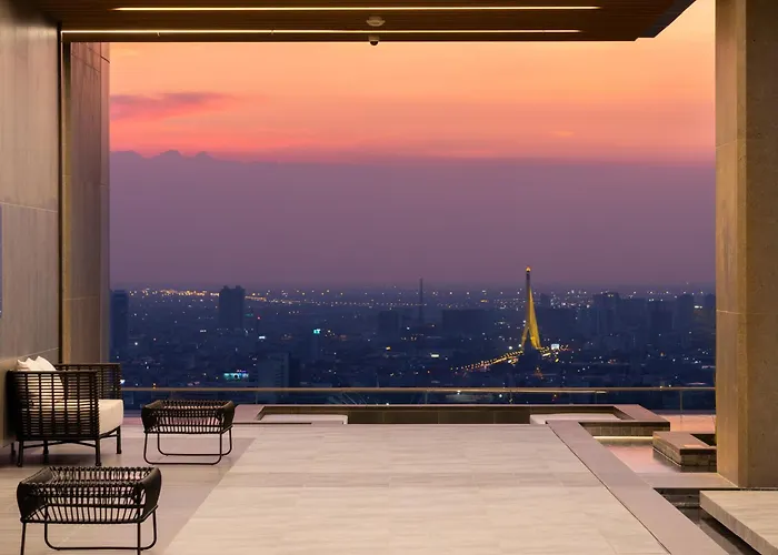 Eastin Grand Hotel Phayathai