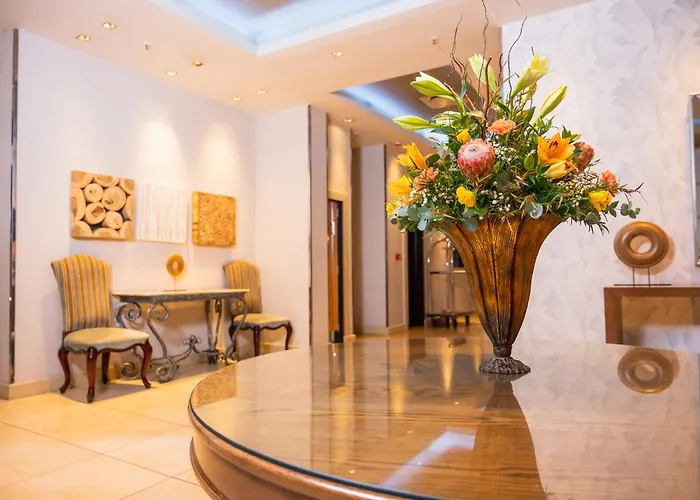 Golden Horse Hotel