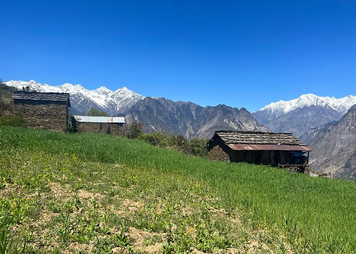 Faraway Cottages, Auli