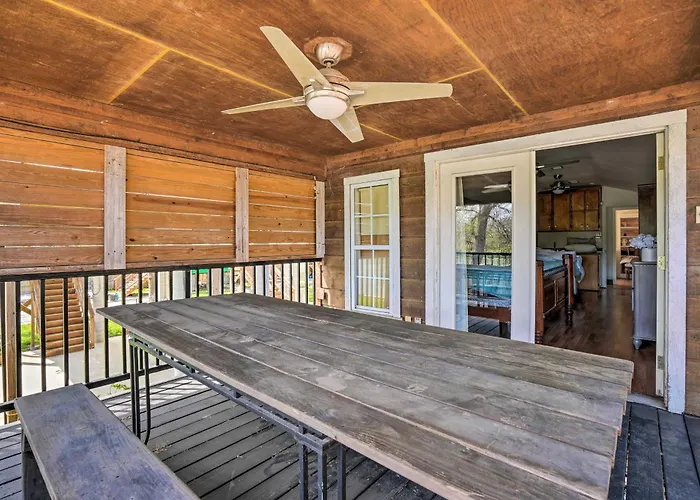 Guadalupe Riverfront Lodge W/ Boat Slip & Dock