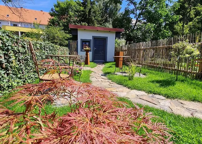 Hotel b&b altes hinterhäusel