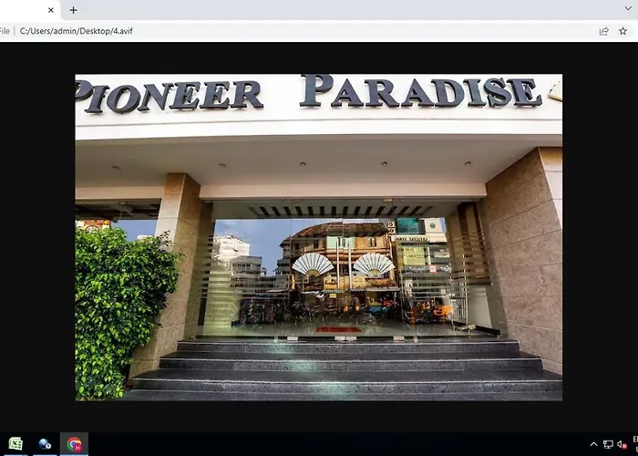 Hotel Pioneer Paradise