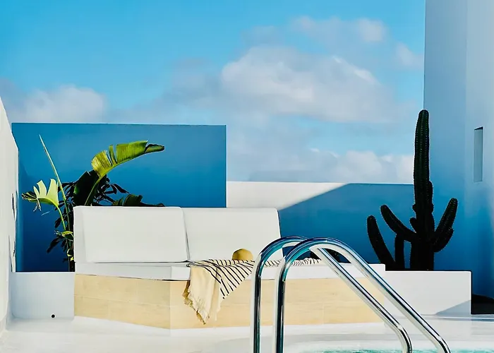 Cih Apartments
