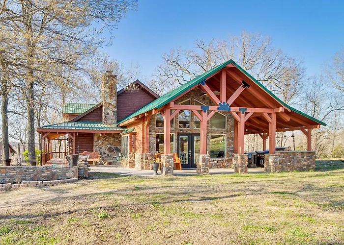 Expansive Mountain Home Rental W/ Yard & Fire Pit!