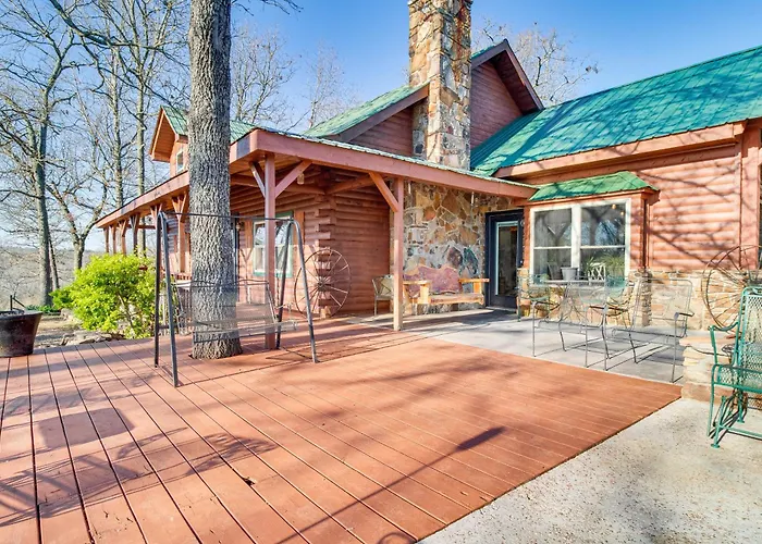 Expansive Mountain Home Rental W/ Yard & Fire Pit!