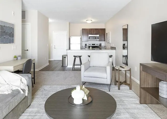Landing Modern Apartment With Amazing Amenities