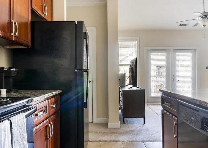 Landing Modern Apartment With Amazing Amenities
