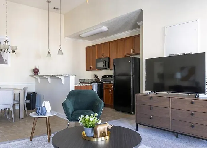 Landing Modern Apartment With Amazing Amenities